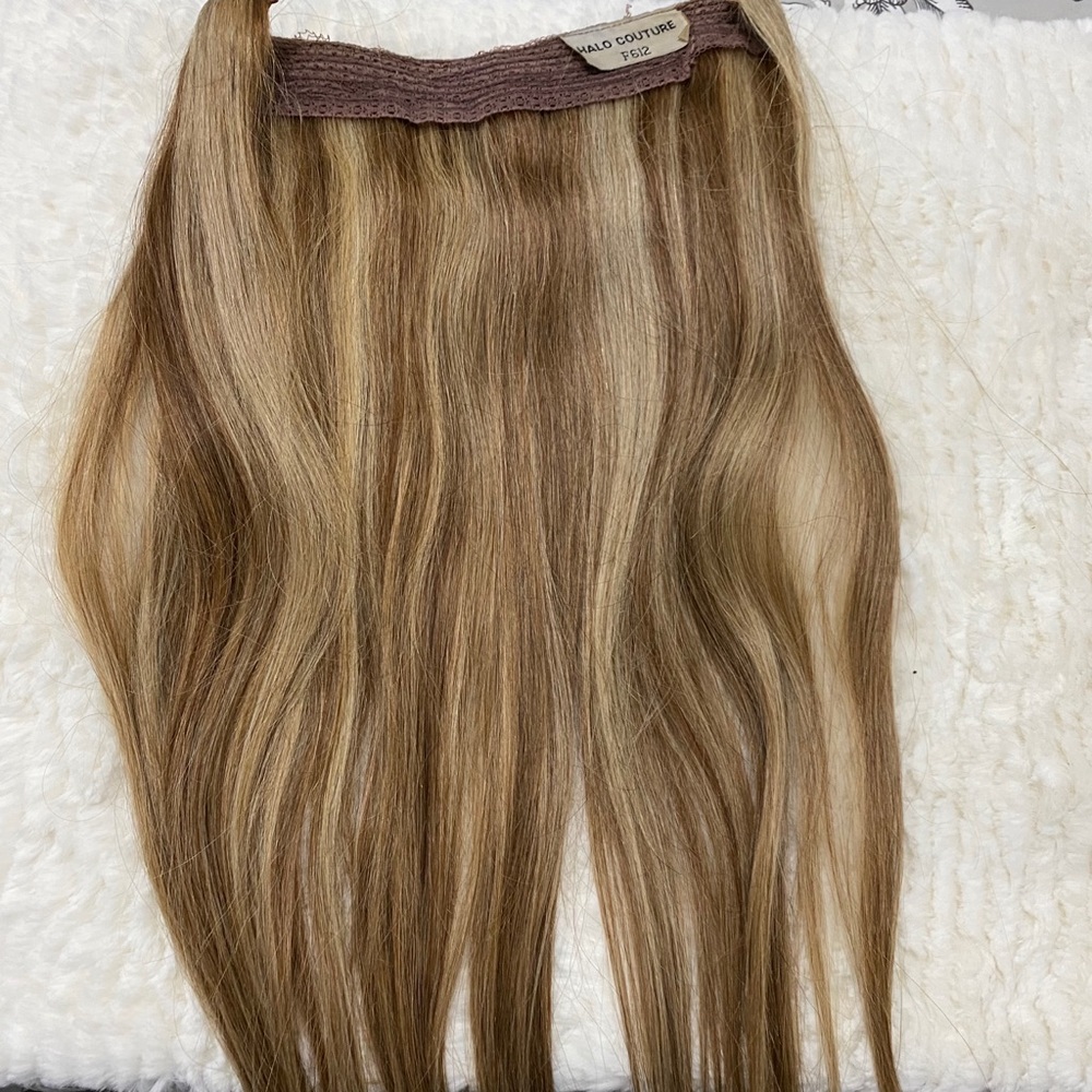 COPY - Halo Couture Hair Extensions 20” blonde br…